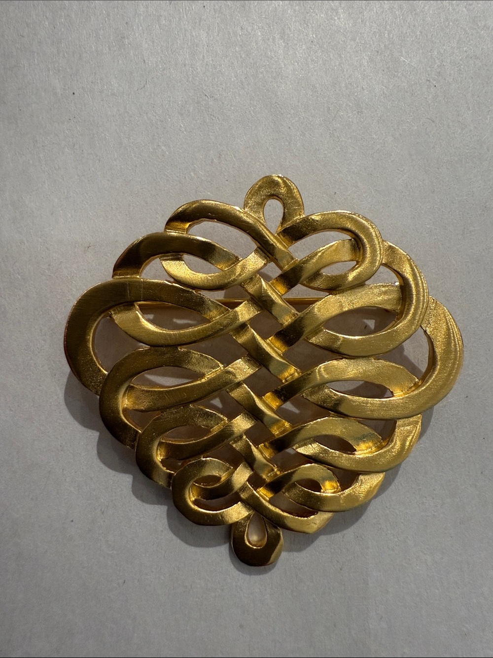 Metropolitan Museum of Art Gold Knot Pendant for Women